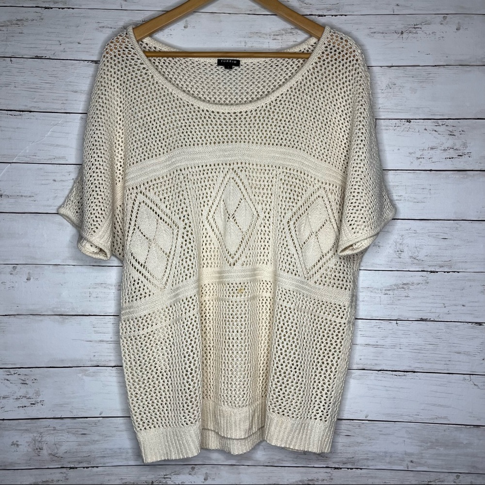 Torrid crochet dolman sleeve top